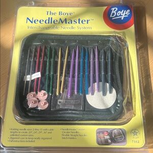 Never been opened! Collectible! Boye NeedleMaster Interchangeable Needle System